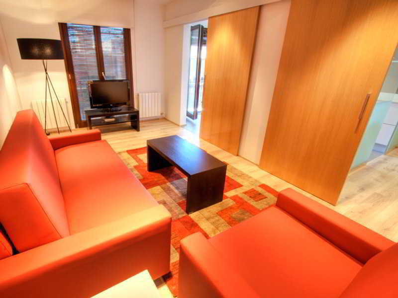 City Stays Portaferrissa Apartment — Photos 3